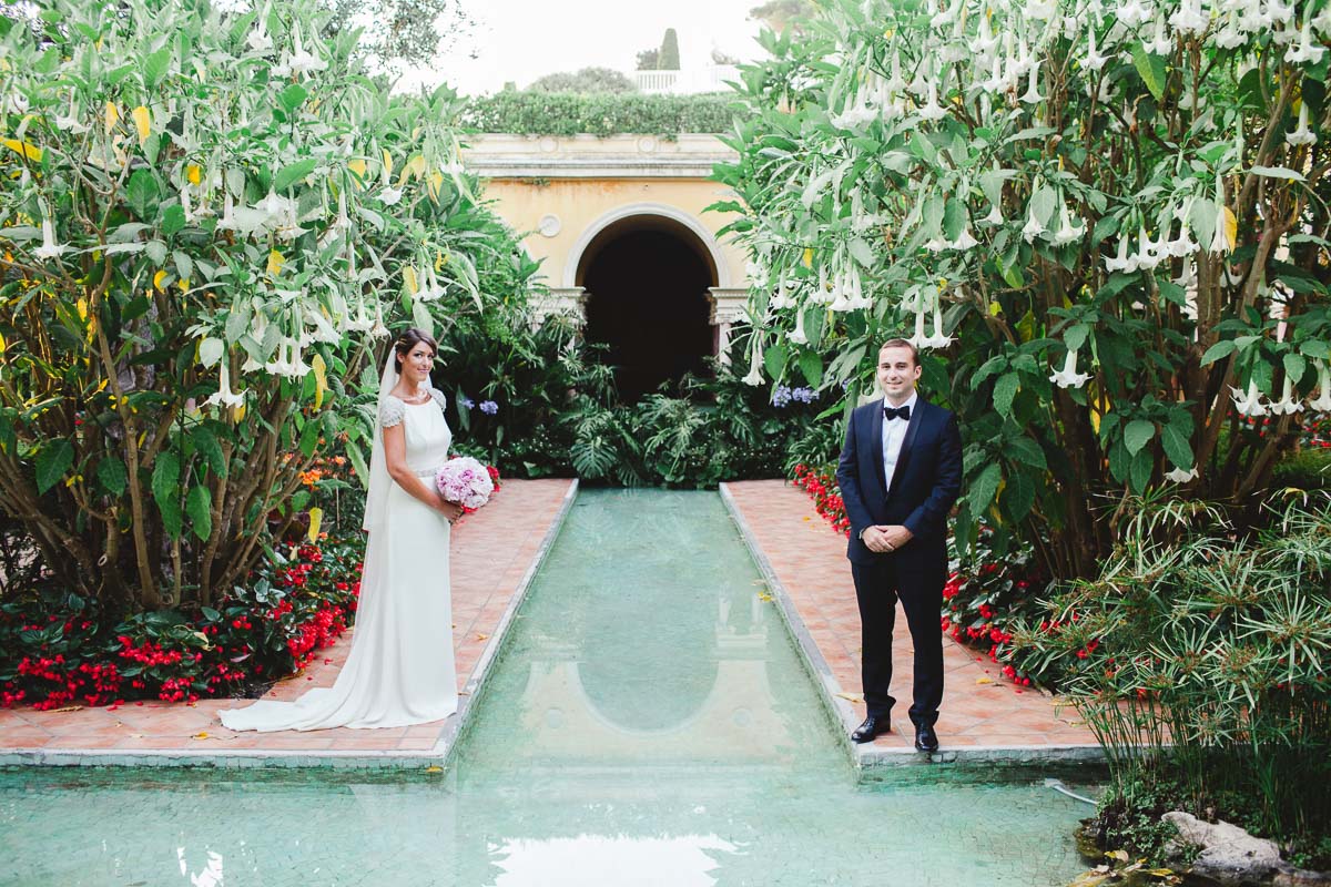 Mariés jardin bassin Villa Eilenroc